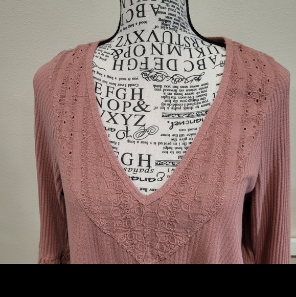 Free People Parisian Nights Women SZ S bell sleeve multi media top Mauve thermal - Picture 5 of 12